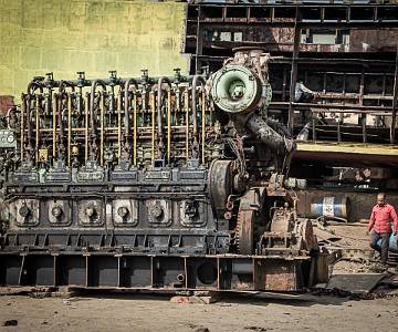 AJR-7740 Ship's engine, being refurbished