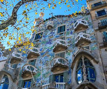 AJR-2979 Casa Batlló