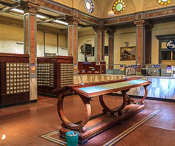 MAD-8780 Post Office, Interior