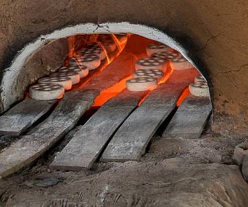 AJR-1304 TK Beads, glass furnace