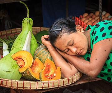 AJR-5749 Sleeping Market Seller