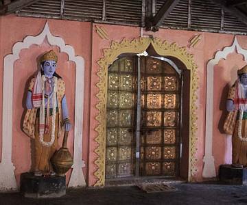 AJR-5047 Sri Sri Auniati Satra, Majuli