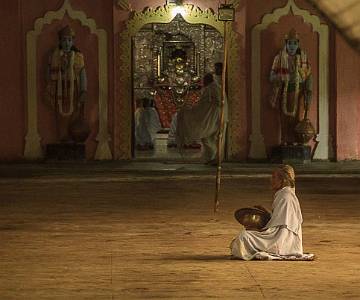 AJR-5088 Sri Sri Auniati Satra, Majuli