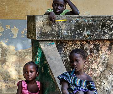 AJR-6867 Children of Canchungo