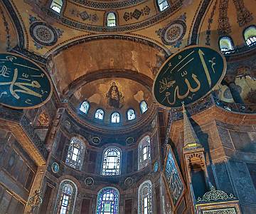 AJR-9140 Aya Sofya, constructed as a church in 537 and converted to a mosque in 1453