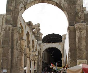 SYR-8220 Roman Arch, Hamidiyeh Souq, Damascus
