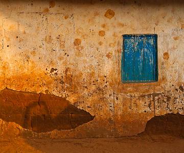 IMG-4149 Blue Window, Togo